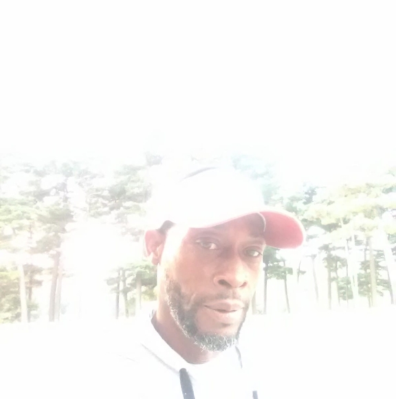 Meet your Posher, Kenneth - Picture 1 of 1